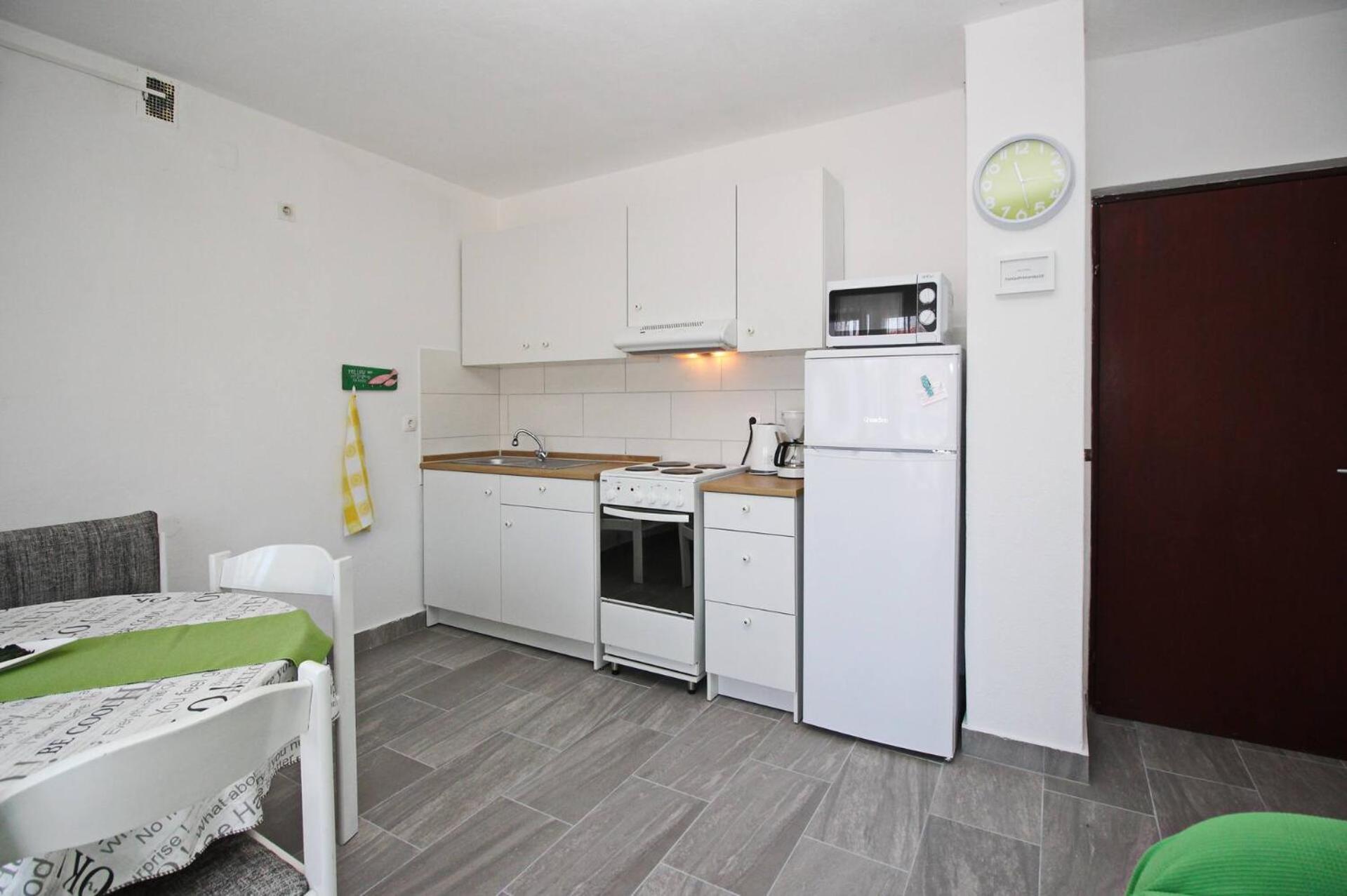 Apartments Rozanda Башка Екстер'єр фото